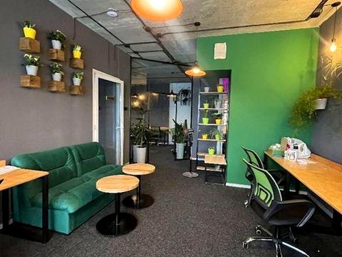 комерційна за адресою Кловський узвіз (Кловський), 7