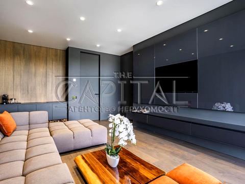 будинок за адресою Лютнева вул.