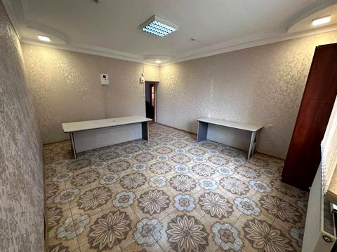 комерційна за адресою Подільська вул., 1