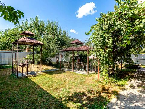 будинок за адресою Вишнева, 5