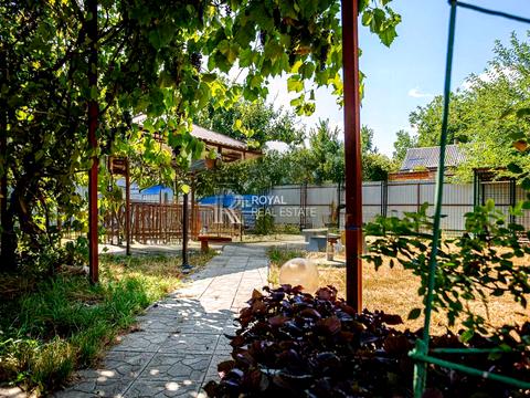 будинок за адресою Вишнева, 5