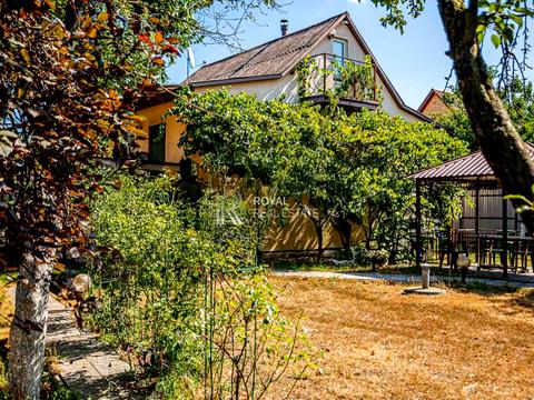 будинок за адресою Вишнева, 5