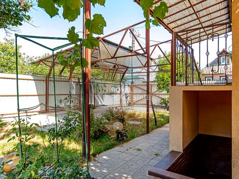 будинок за адресою Вишнева, 5