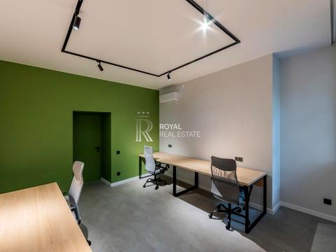 комерційна за адресою Богдана Хмельницького вул., 9