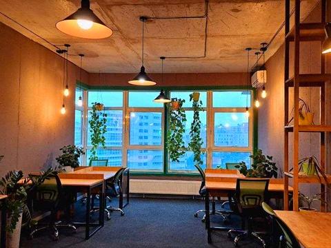 комерційна за адресою Кловський узвіз (Кловський), 7