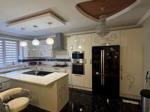 квартира по адресу Евгения Коновальца ул., 138А