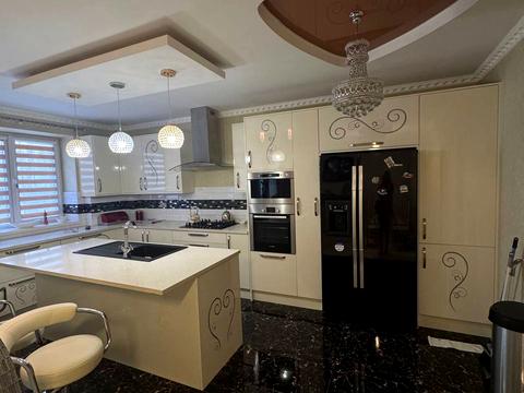 квартира по адресу Евгения Коновальца ул., 138А