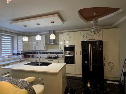 квартира по адресу Евгения Коновальца ул., 138А