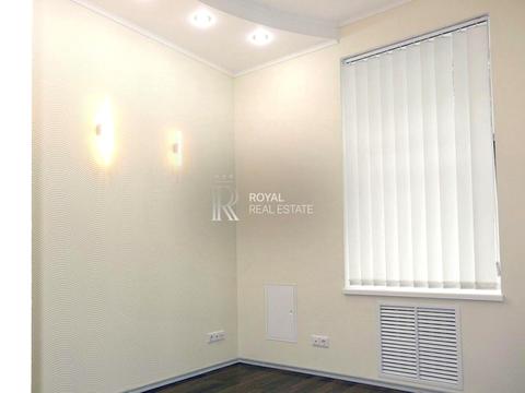 комерційна за адресою Велика Васильківська вул. (Червоноармійська), 92