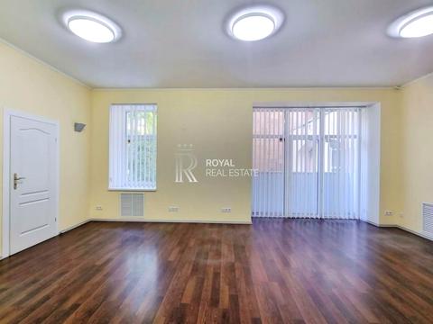 комерційна за адресою Велика Васильківська вул. (Червоноармійська), 92