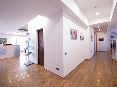 комерційна за адресою Велика Васильківська вул. (Червоноармійська), 72