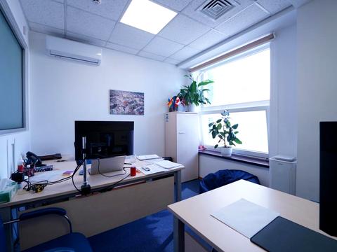 комерційна за адресою Велика Васильківська вул. (Червоноармійська), 72