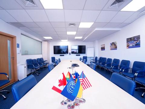 комерційна за адресою Велика Васильківська вул. (Червоноармійська), 72