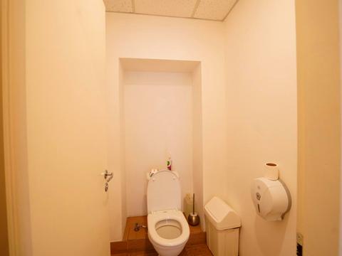 комерційна за адресою Велика Васильківська вул. (Червоноармійська), 72