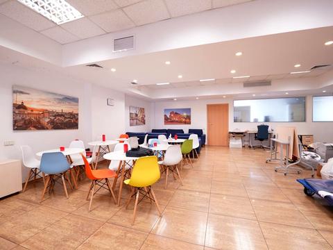 комерційна за адресою Велика Васильківська вул. (Червоноармійська), 72