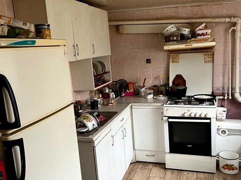 ділянка за адресою Залющинська, 8