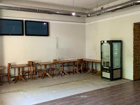 комерційна за адресою Святослава Караванського вул. (Жуковського), 38