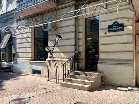 комерційна за адресою Святослава Караванського вул. (Жуковського), 38