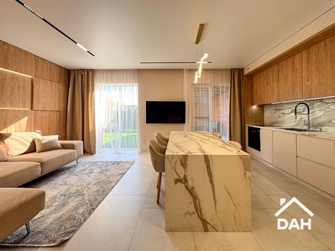 будинок за адресою Янтарна вул.