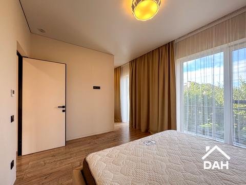 будинок за адресою Янтарна вул.