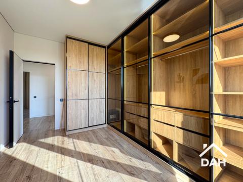 будинок за адресою Янтарна вул.