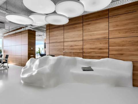 комерційна за адресою Кловський узвіз, 7