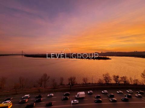 квартира за адресою Причальна вул., 10