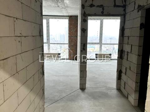 квартира за адресою Причальна вул., 10