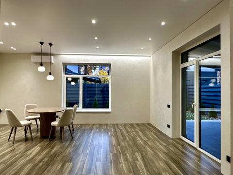 будинок за адресою Революції