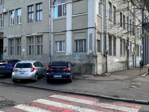 комерційна за адресою Велика Арнаутська вул., 21