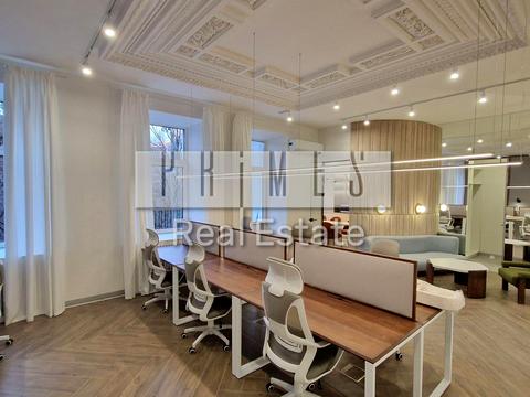 комерційна за адресою Бульварно-Кудрявська вул. (Воровського), 51