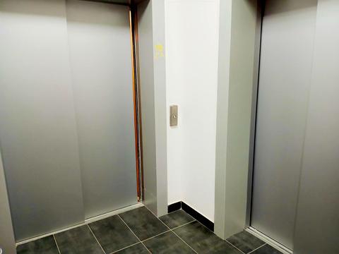 квартира за адресою Олександра Олеся вул., 10