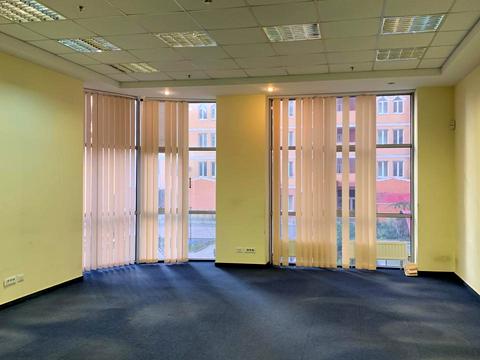 комерційна за адресою Базарна вул., 5/1