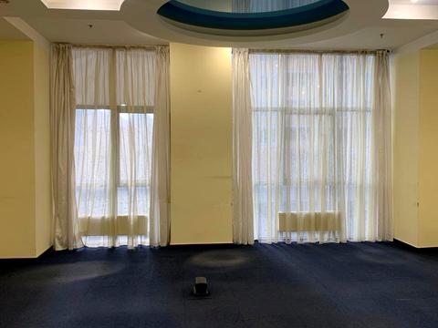 комерційна за адресою Базарна вул., 5/1