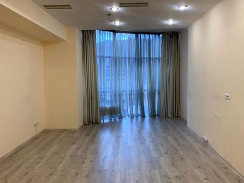 комерційна за адресою Базарна вул., 5/1