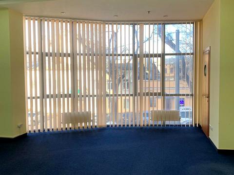 комерційна за адресою Базарна вул., 5/1