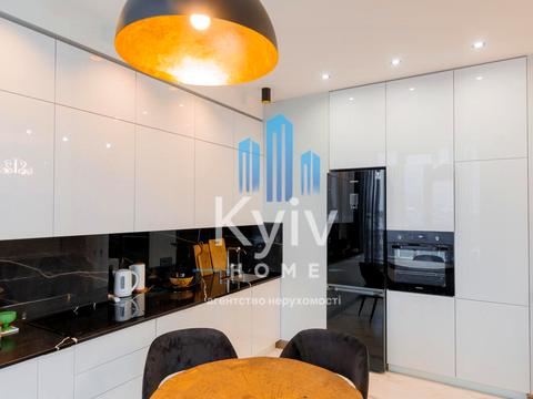 квартира за адресою Джона Маккейна вул. (Івана Кудрі), 26