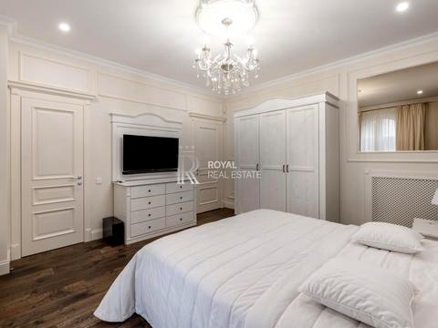 будинок за адресою Оболонська