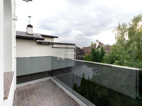 будинок за адресою Оболонська