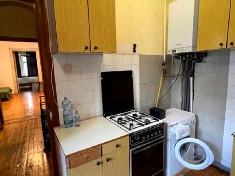 квартира за адресою Пекарська вул., 14