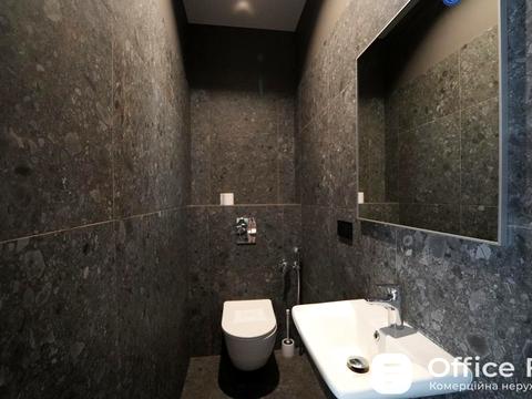 комерційна за адресою Кловський узвіз (Кловський), 7