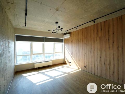 комерційна за адресою Кловський узвіз (Кловський), 7