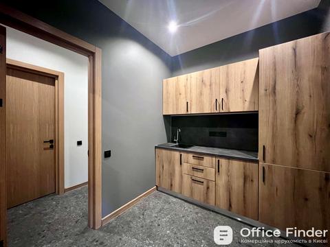 комерційна за адресою Кловський узвіз (Кловський), 7