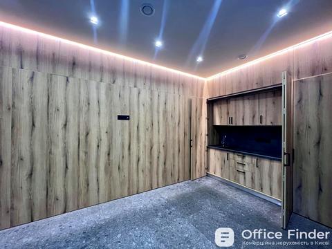 комерційна за адресою Кловський узвіз (Кловський), 7