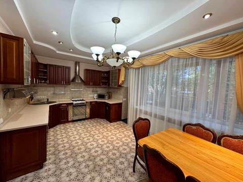 будинок за адресою Київська вул.