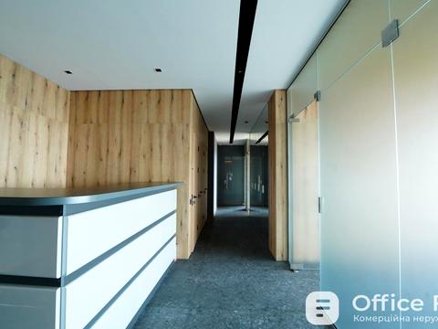 комерційна за адресою Кловський узвіз (Кловський), 7