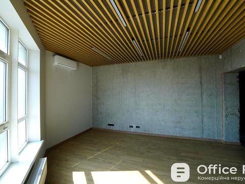 комерційна за адресою Кловський узвіз (Кловський), 7