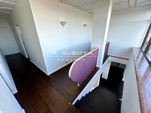 квартира за адресою Академіка Чекмарьова вул., 2