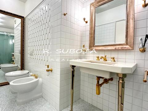 квартира за адресою Академіка Чекмарьова вул., 2