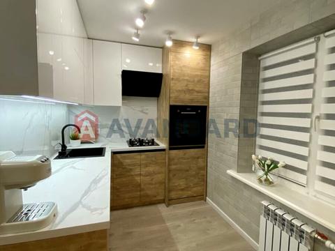 квартира за адресою Автозаводська вул., 44